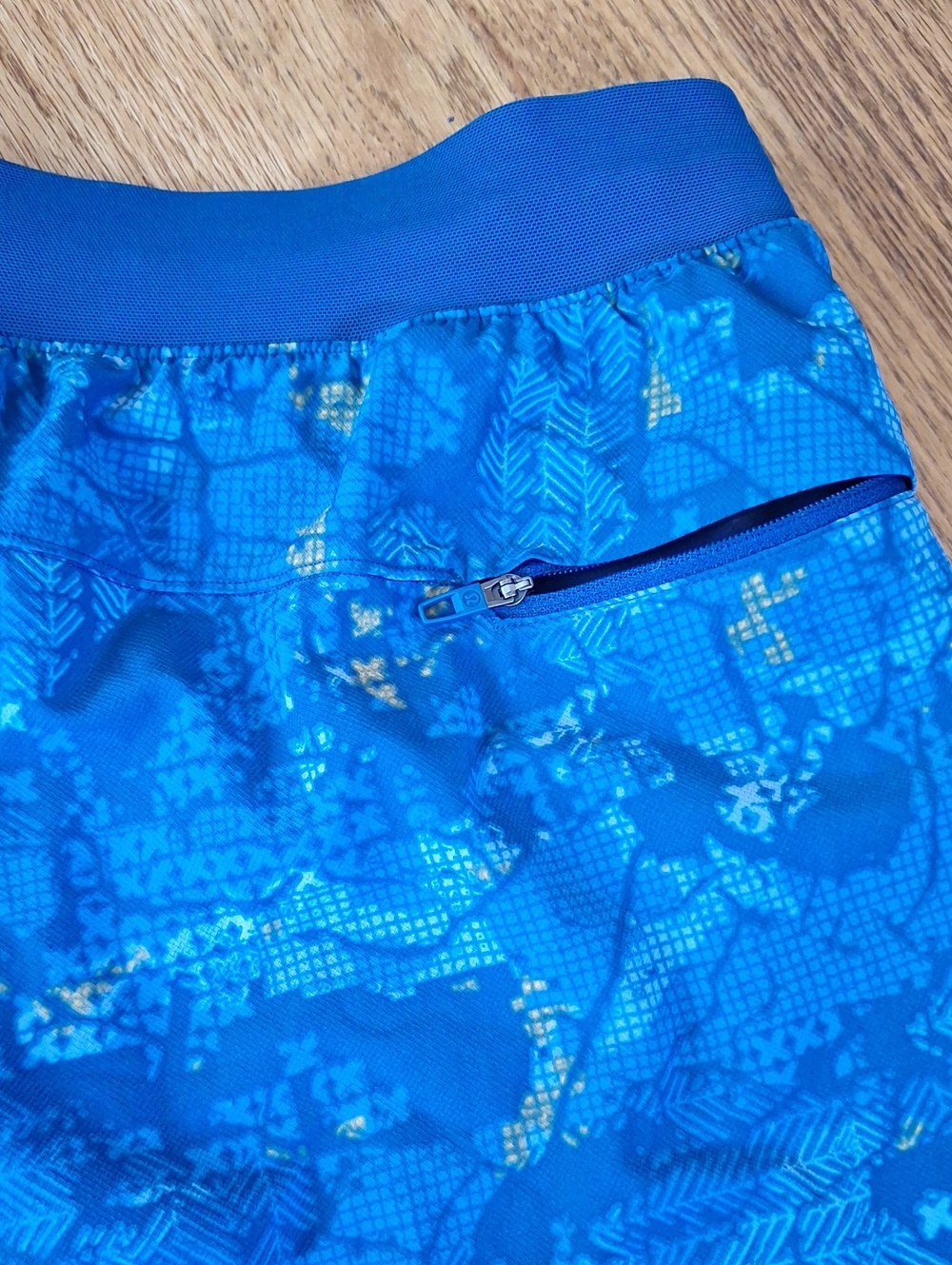 Lululemon Blue License to Train Linerless Short 7"  XL - Picture 4 of 7